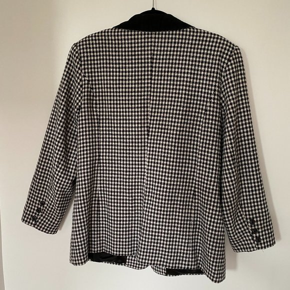 Oversized Houndstooth Blazer - Picture 4 of 7